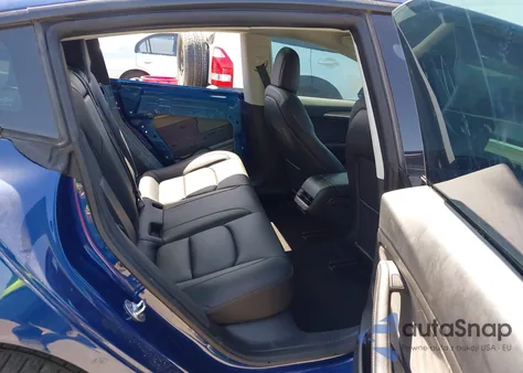 2022 Tesla Model 3 Long Range Dual Motor All-Wheel Drive z USA, uszkodzony, nr VIN 5YJ3E1EB6NF351017